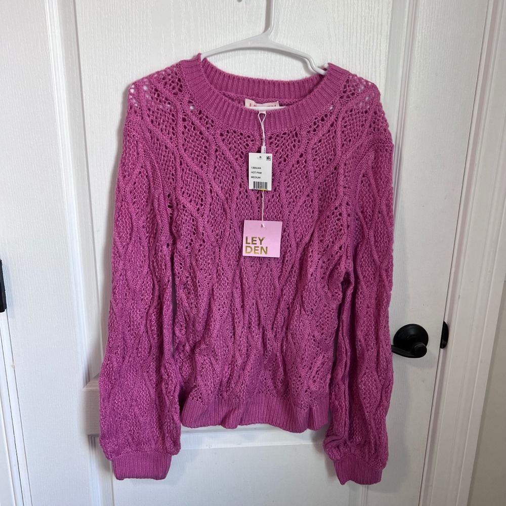 Leyden Women's Hot Pink Cable Knit Cropped Sweater 1300LMA‎ Size Medium NEW